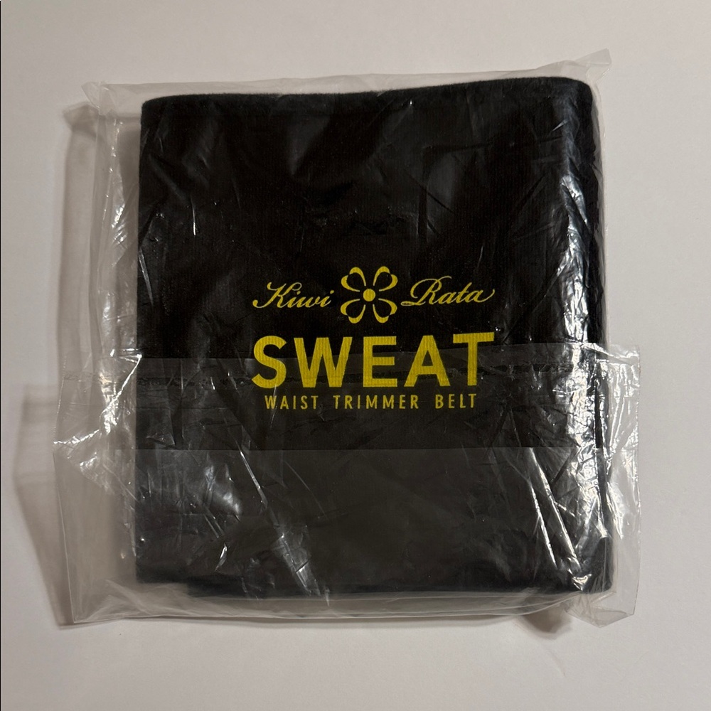 Kiwi. Black Waist Trimmer Belt. Size S Up to 30”